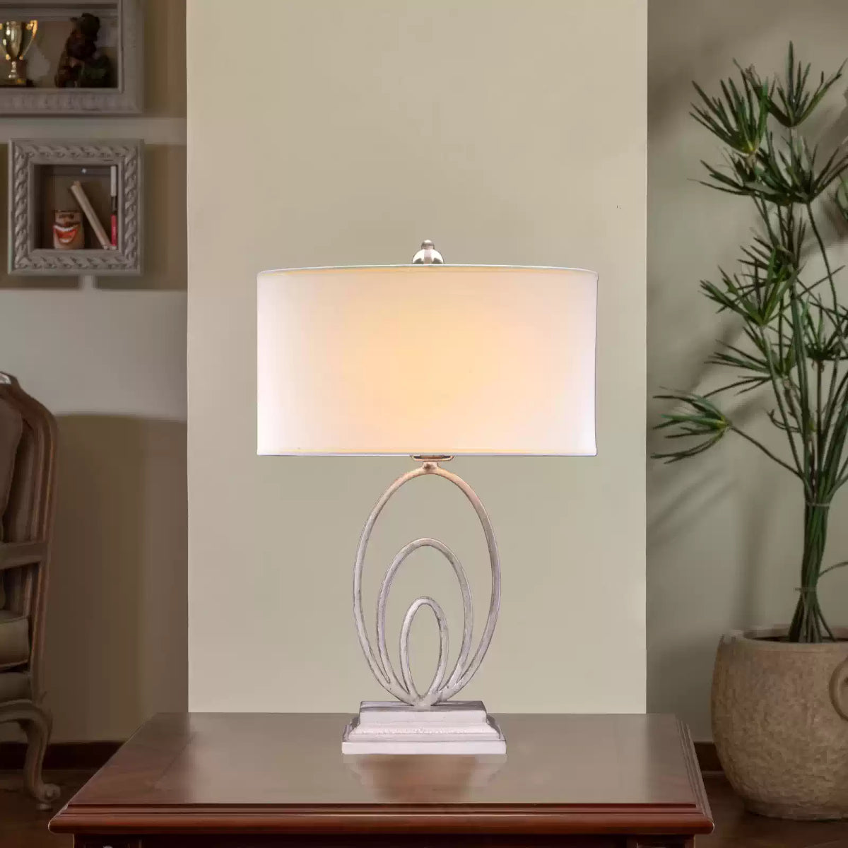 Modern 3 Ovals Table Lamp with sleek minimalist design and soft ambient lighting – Daleenz Store

