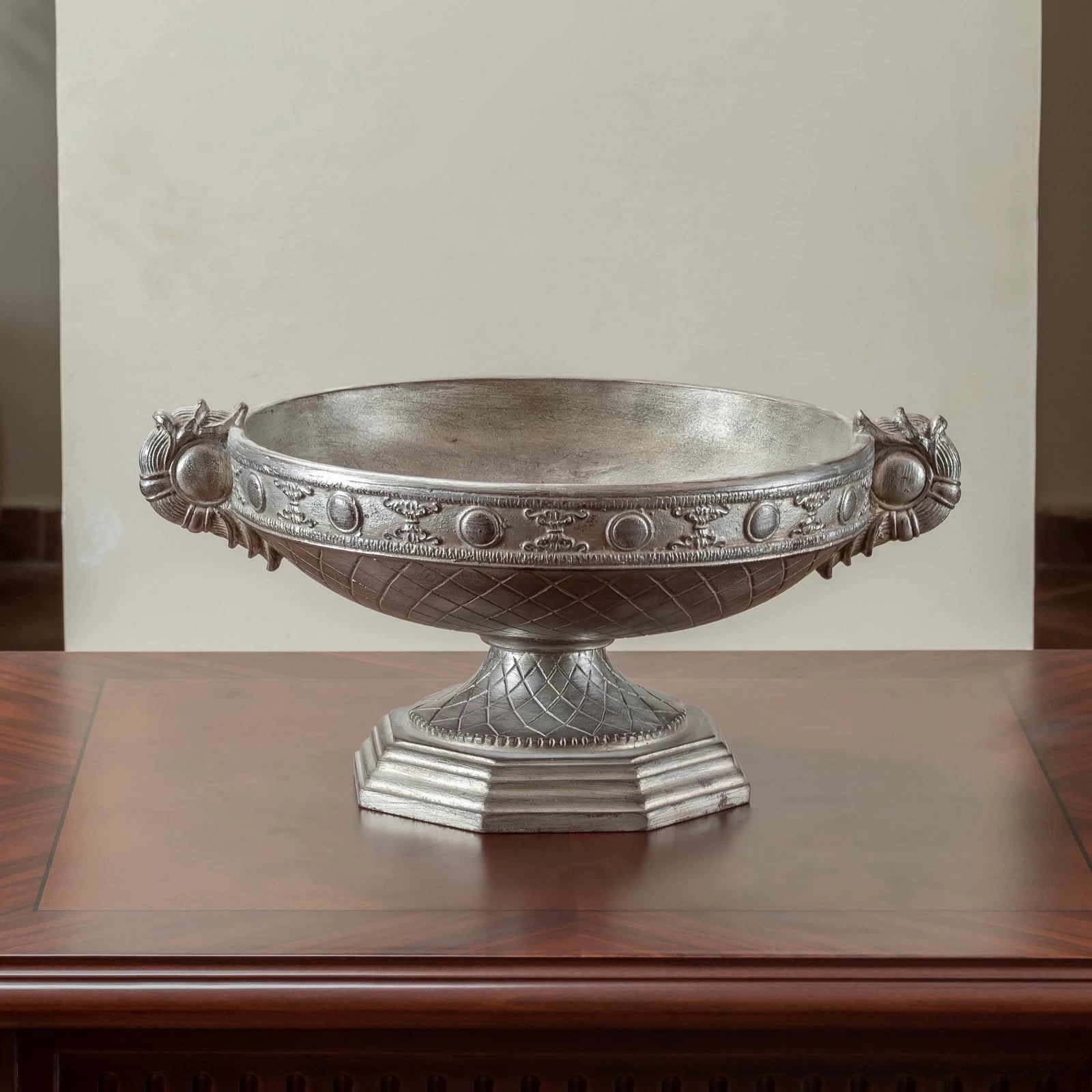Classic Ashoury Dish S with a small, elegant design, placed on a tabletop as a refined decorative accessory.

