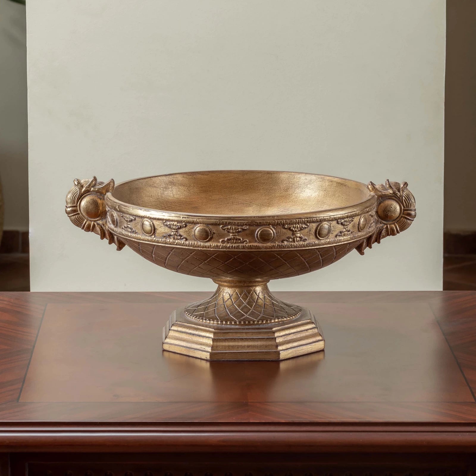 Classic Ashoury Dish S with a small, elegant design, placed on a tabletop as a refined decorative accessory.

