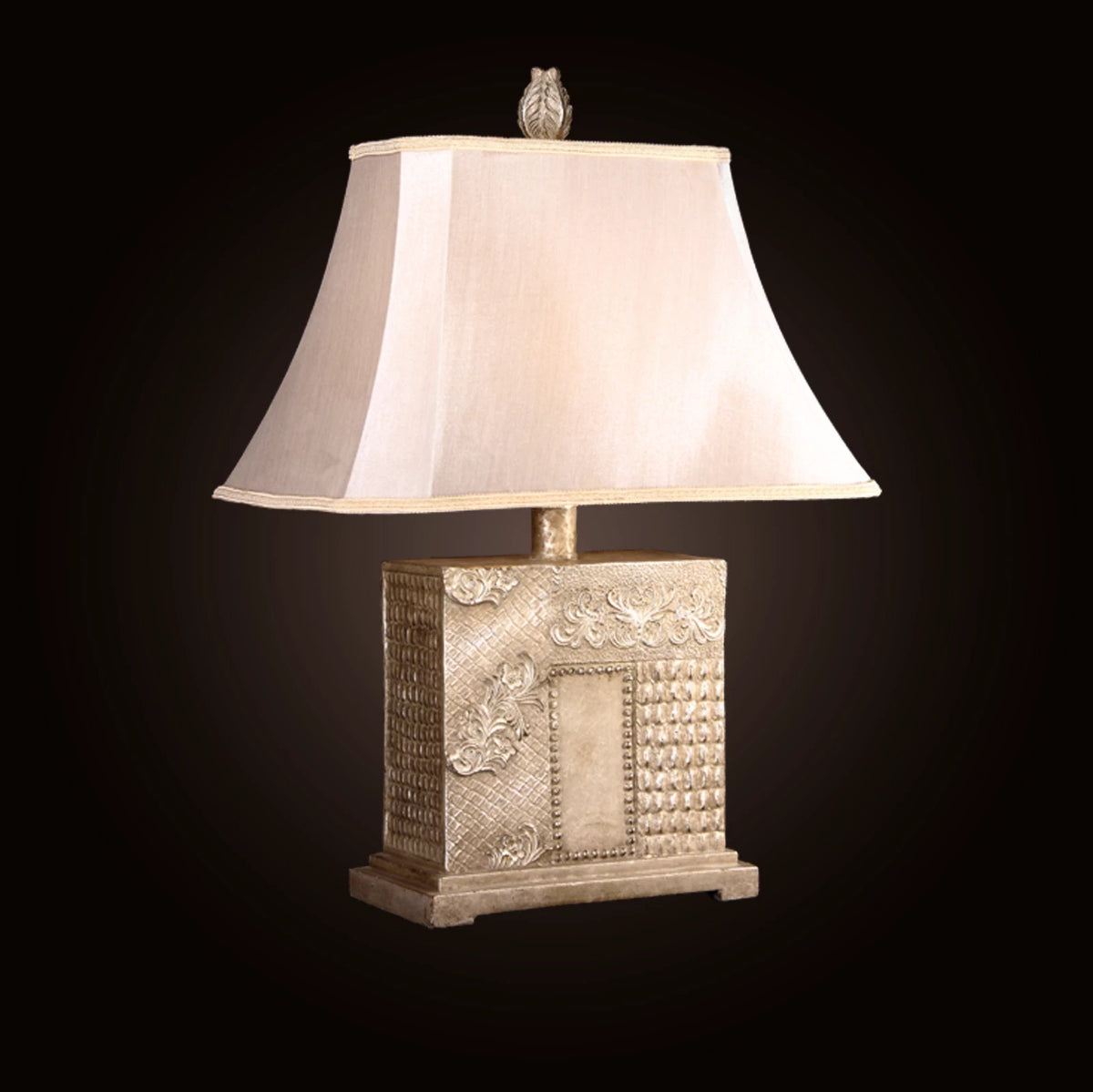 Modern table lamp with decorative leaves design on nightstand – Daleenz Store

